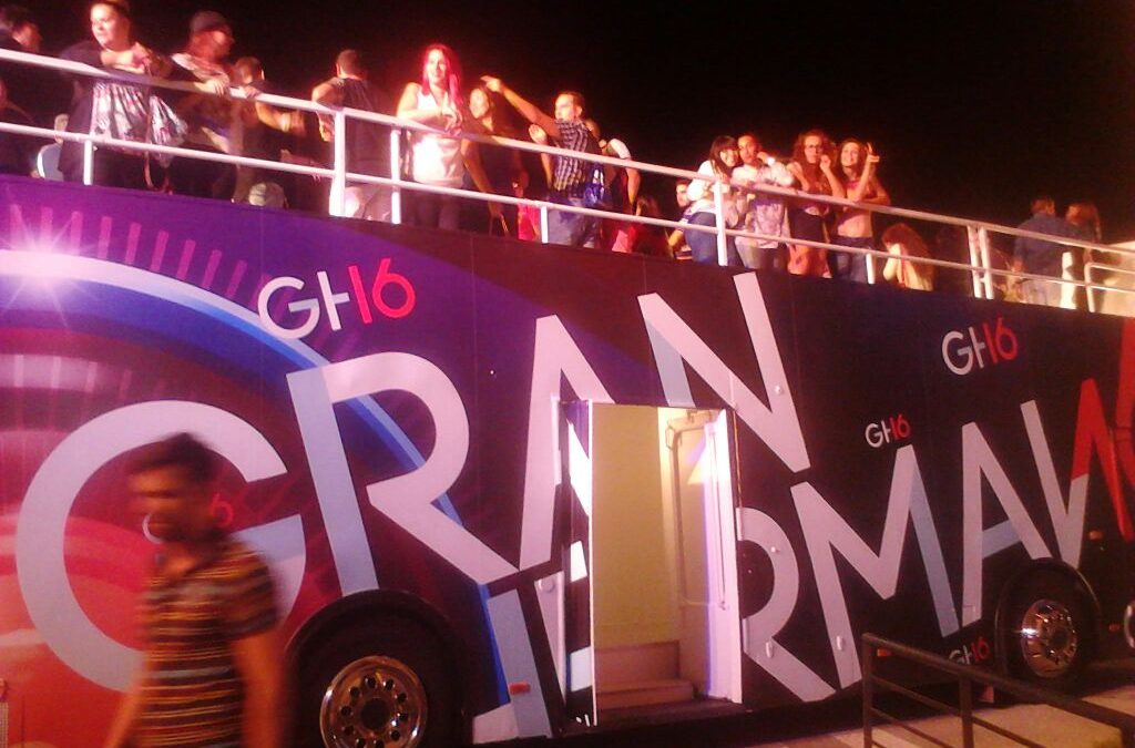 Gran Hermano 16 Sorprende con un flashmob en el que participa un autobús descapotable de Improe