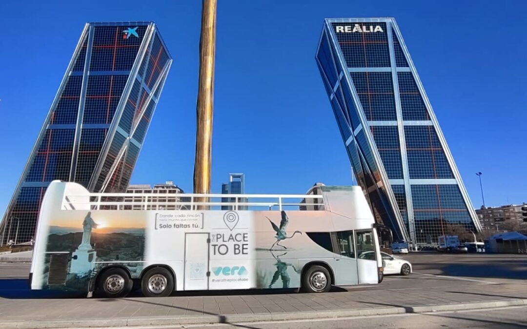 Autobus Descapotable de Vera realizado por Improe para Fitur 2026 en Madrid.